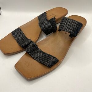 Cydwoq Olive Grove Black Strap sandals kitten heel Size 9 EU 39